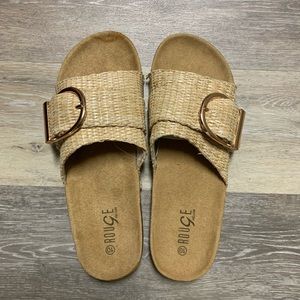 Size 10 buckle band sandals